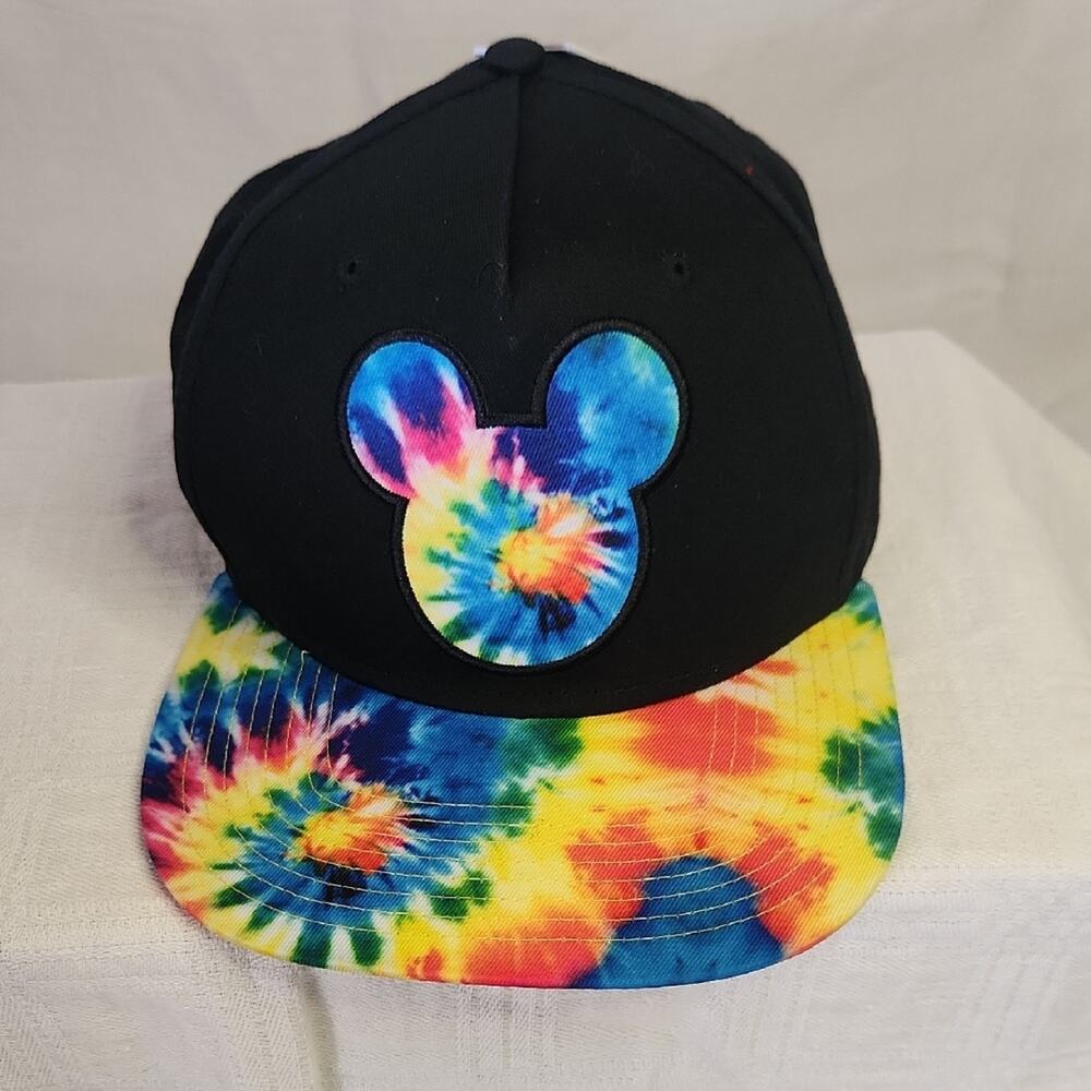 NWT Neff Disney Collection Black Hat with Vibrant Tie-Dye Brim